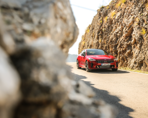 Kia Stinger Red Dynamic  (29)